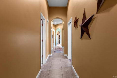 5813 Wayne Trace Fort Wayne IN 46816