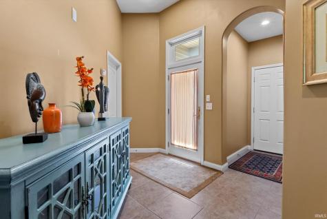 5813 Wayne Trace Fort Wayne IN 46816