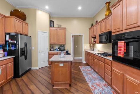 5813 Wayne Trace Fort Wayne IN 46816