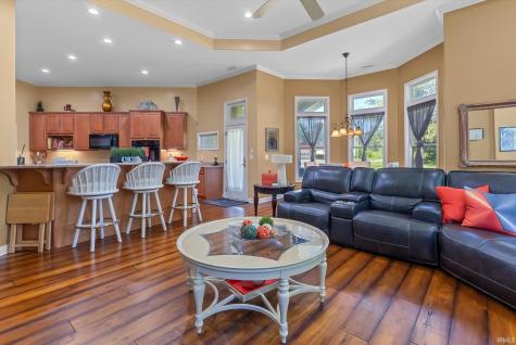 5813 Wayne Trace Fort Wayne IN 46816