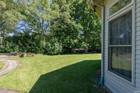 5813 Wayne Trace Fort Wayne IN 46816