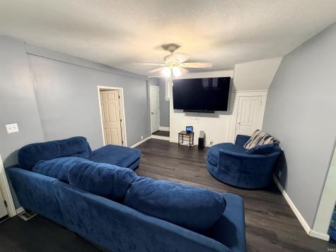 2737 Hoagland Avenue Fort Wayne IN 46807