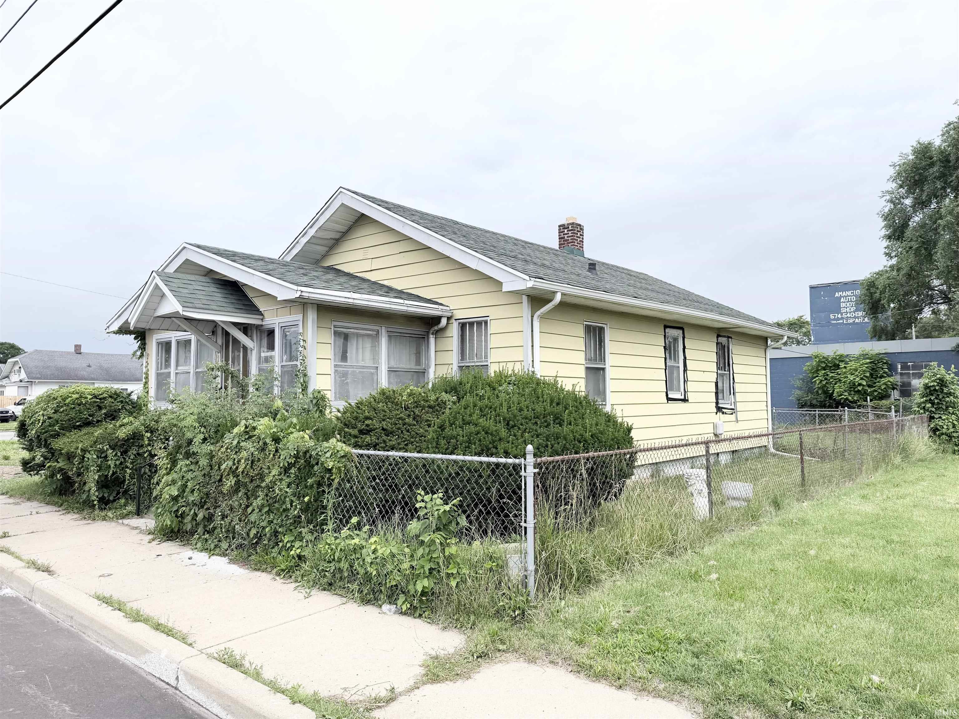 2317 Linden Street South Bend IN 46628