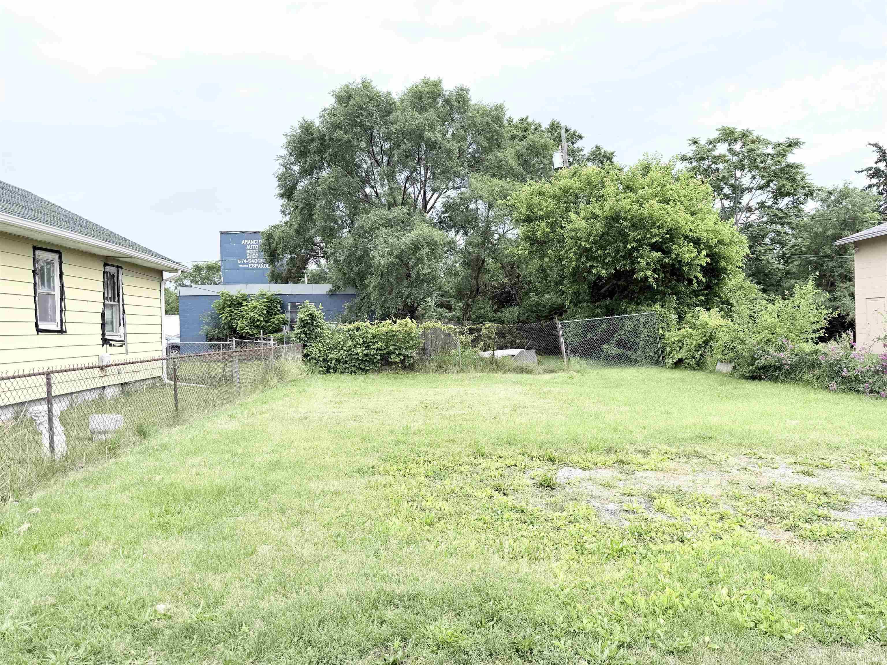 2317 Linden Street South Bend IN 46628