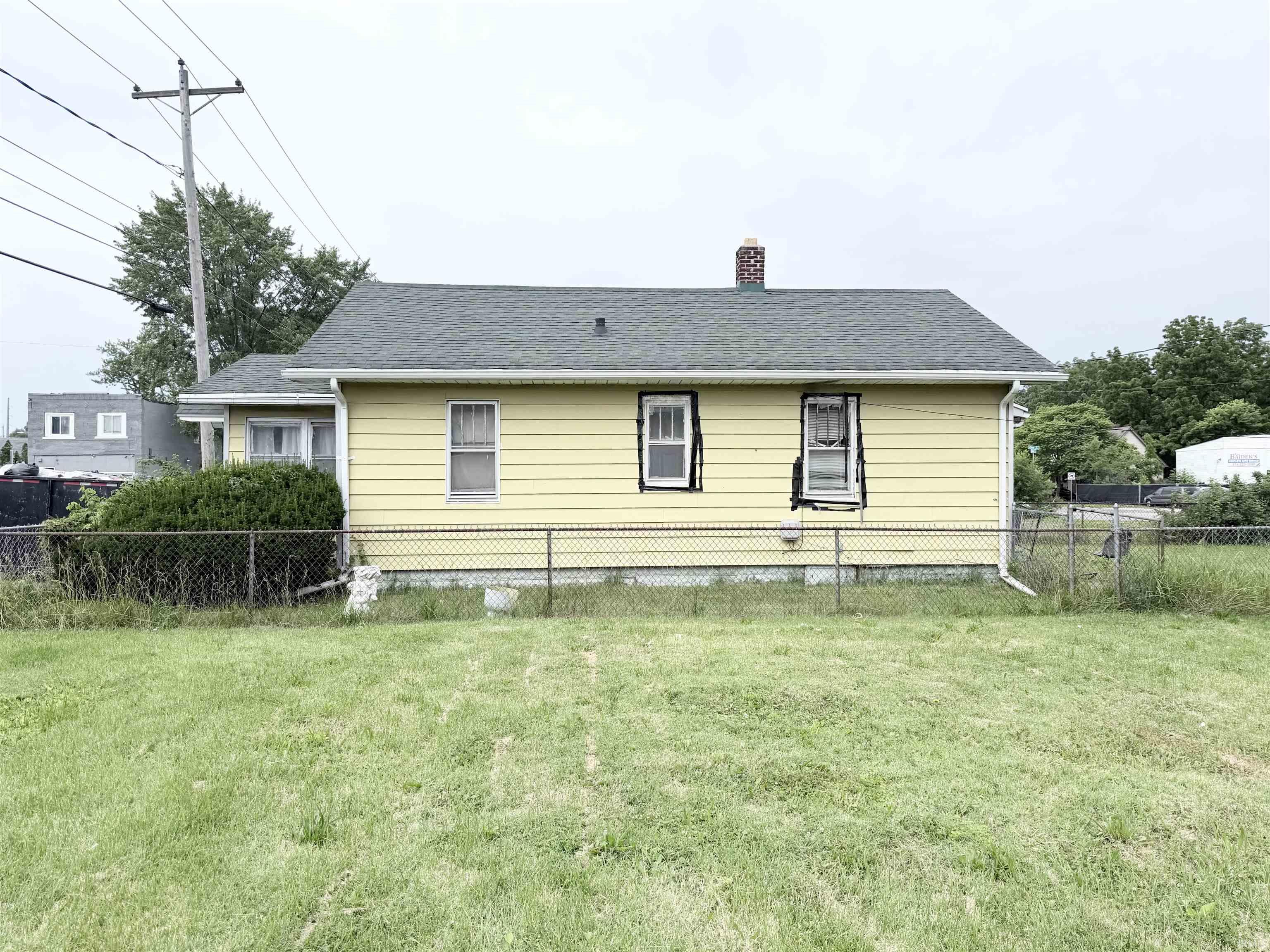 2317 Linden Street South Bend IN 46628