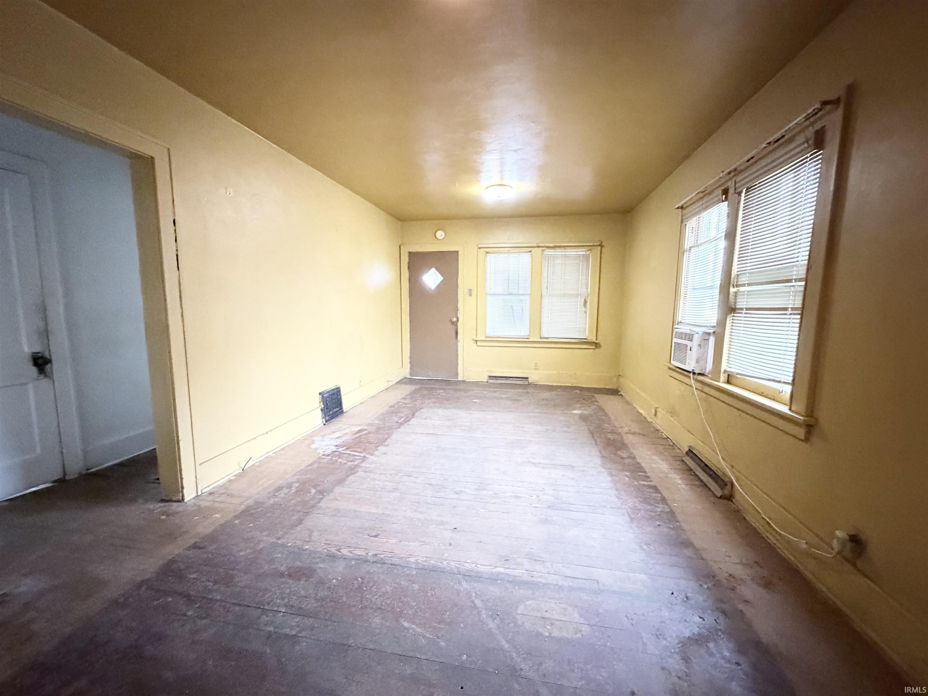 2317 Linden Street South Bend IN 46628