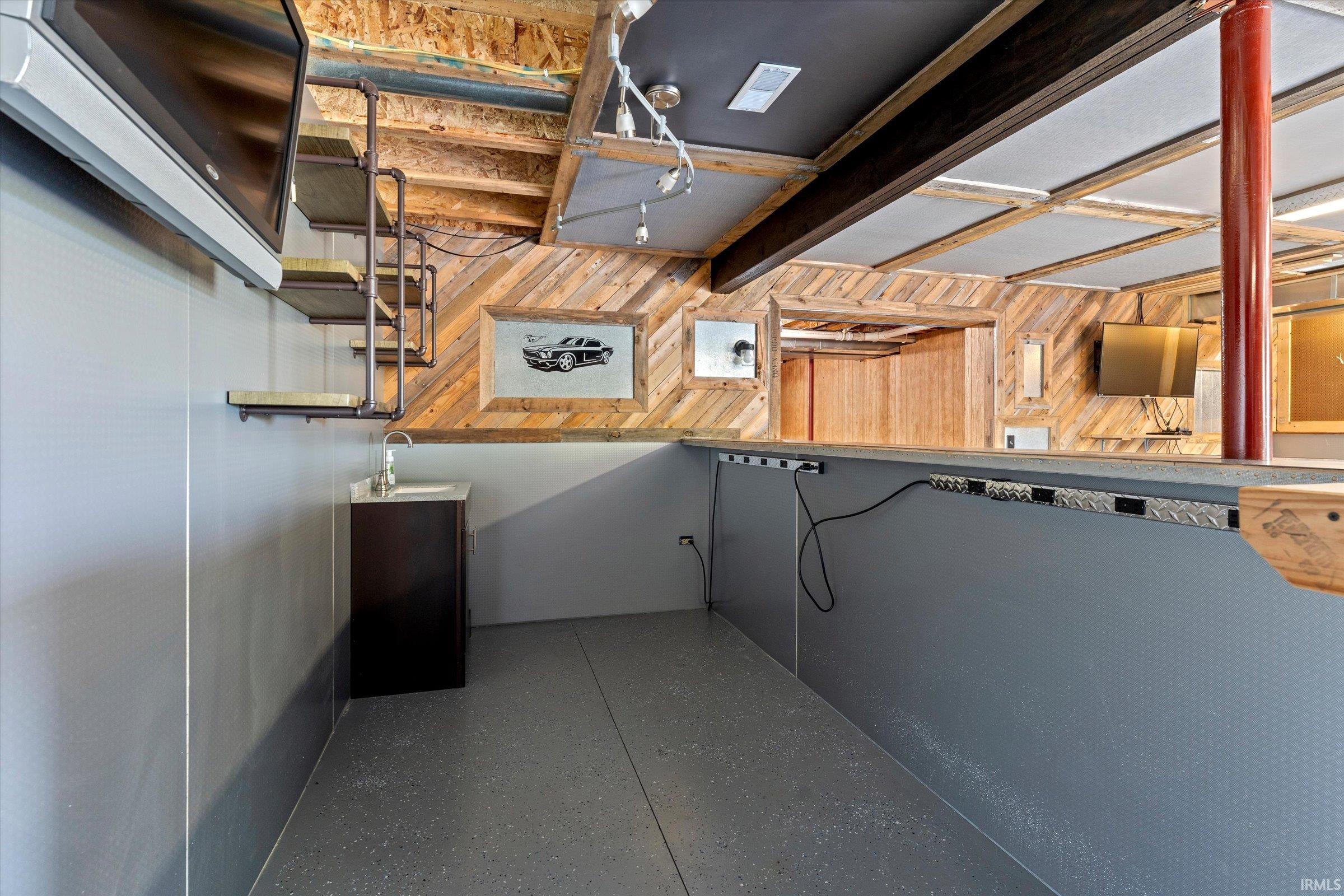 12330 County Road 4 Street Middlebury IN 46540