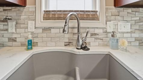 1119 Wescott Drive Fort Wayne IN 46818