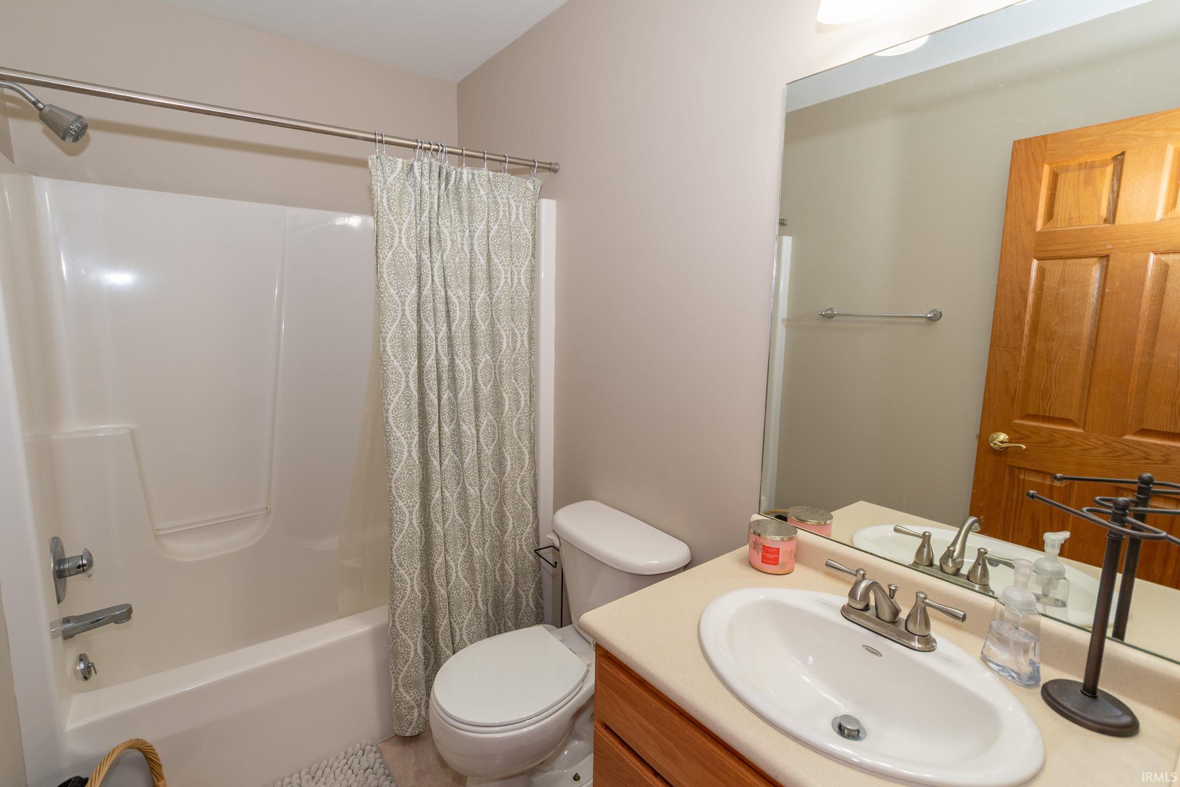 24465 Copper Ridge Drive Goshen IN 46526