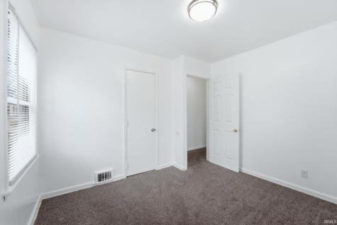 4508 SW Anthony Wayne Drive Fort Wayne IN 46806