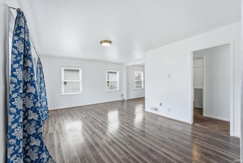 4508 SW Anthony Wayne Drive Fort Wayne IN 46806
