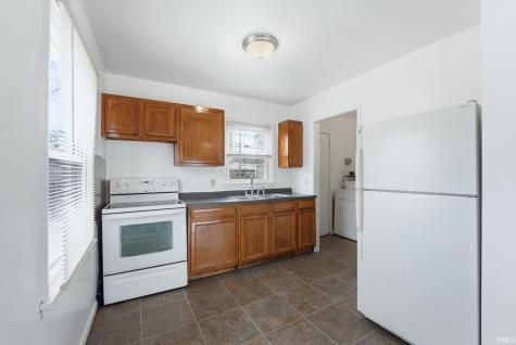 4508 SW Anthony Wayne Drive Fort Wayne IN 46806