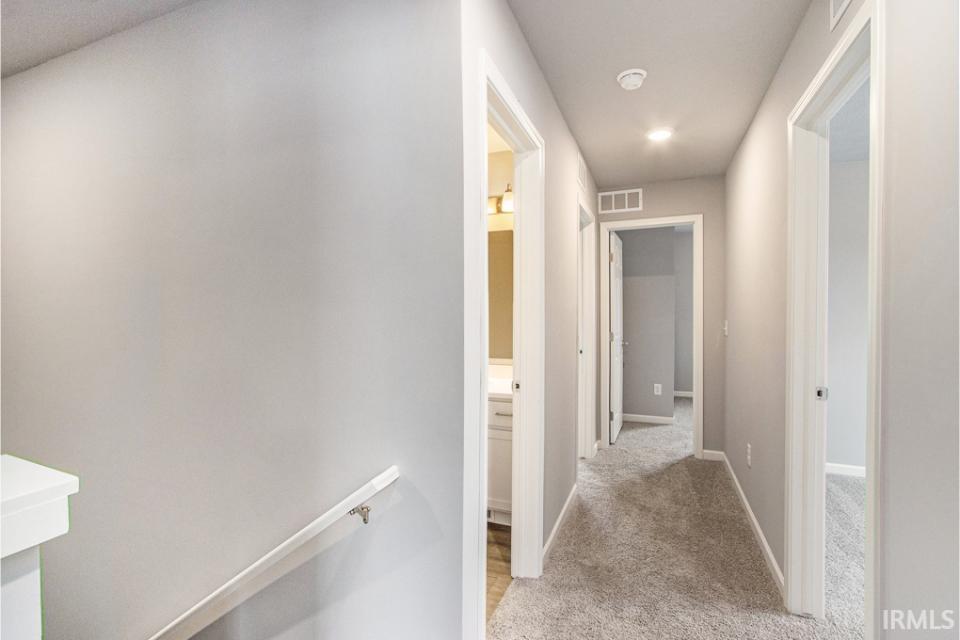 52579 East Trail South Bend IN 46628