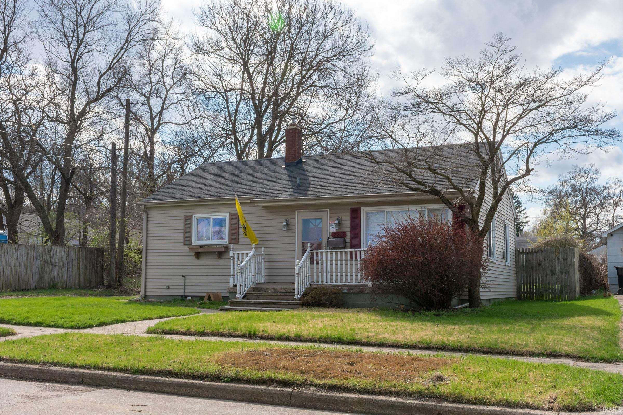 2215 S William Street South Bend IN 46613