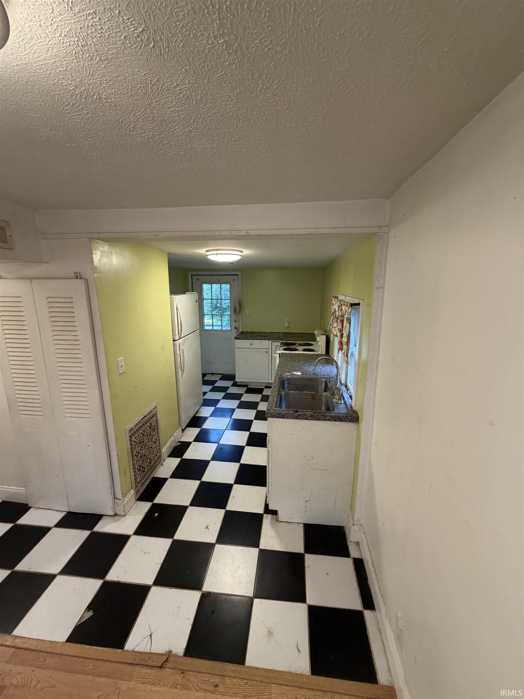 54409 Silver Street Elkhart IN 46514