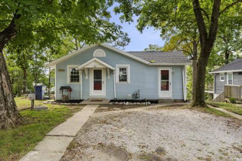 11910 W Breezy Point Drive Monticello IN 47960