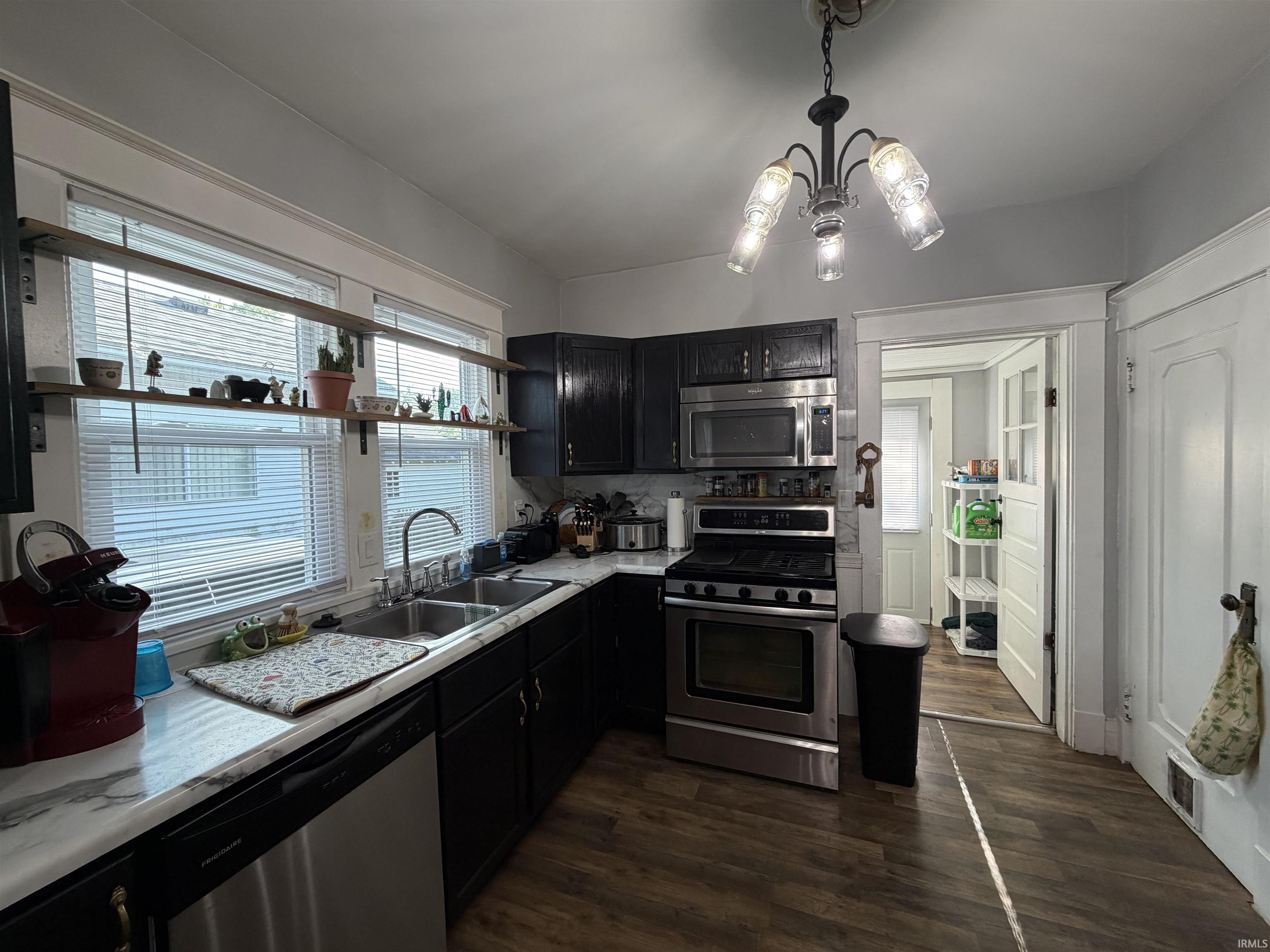 213 Manor Avenue Elkhart IN 46516