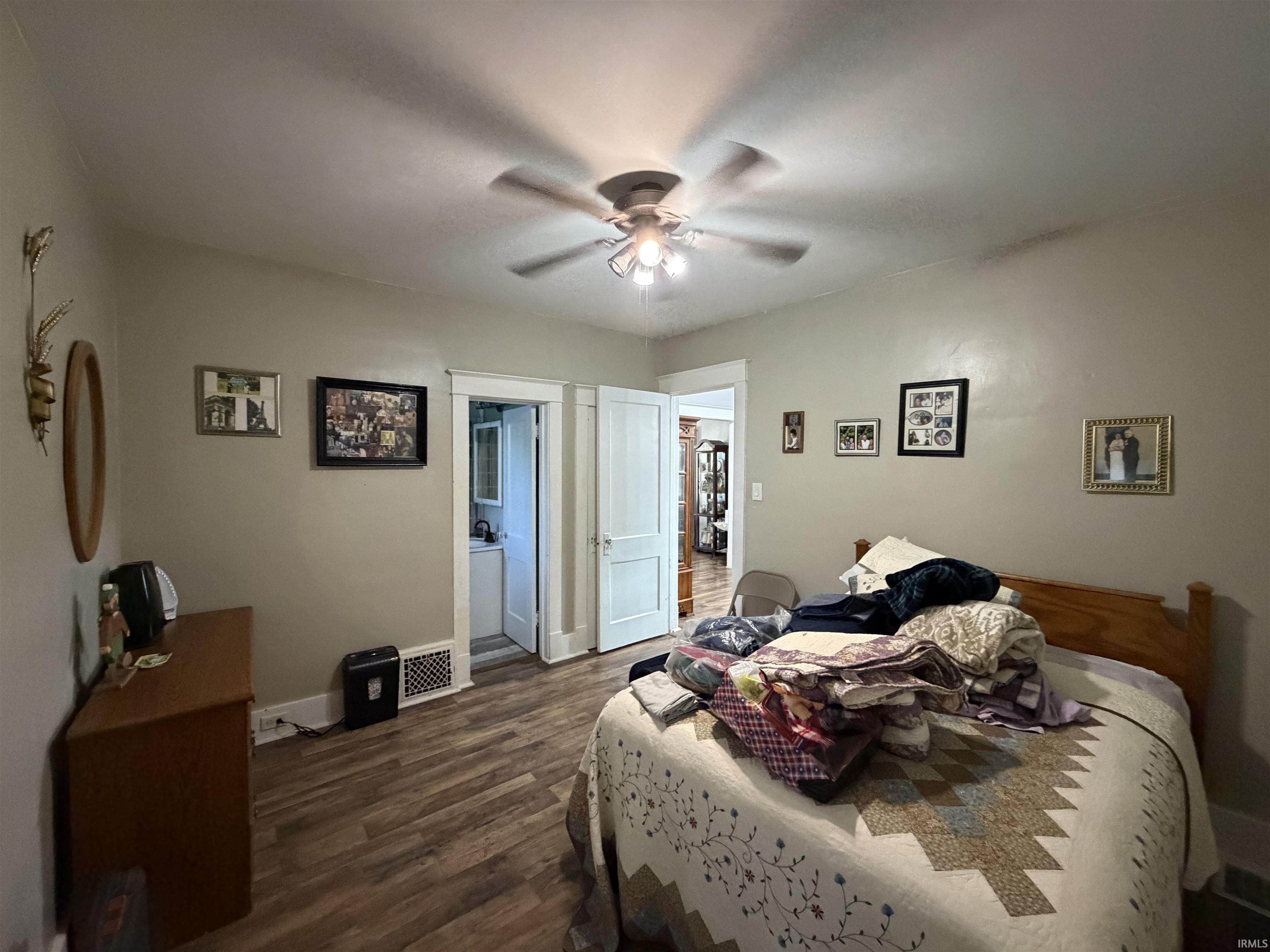 213 Manor Avenue Elkhart IN 46516