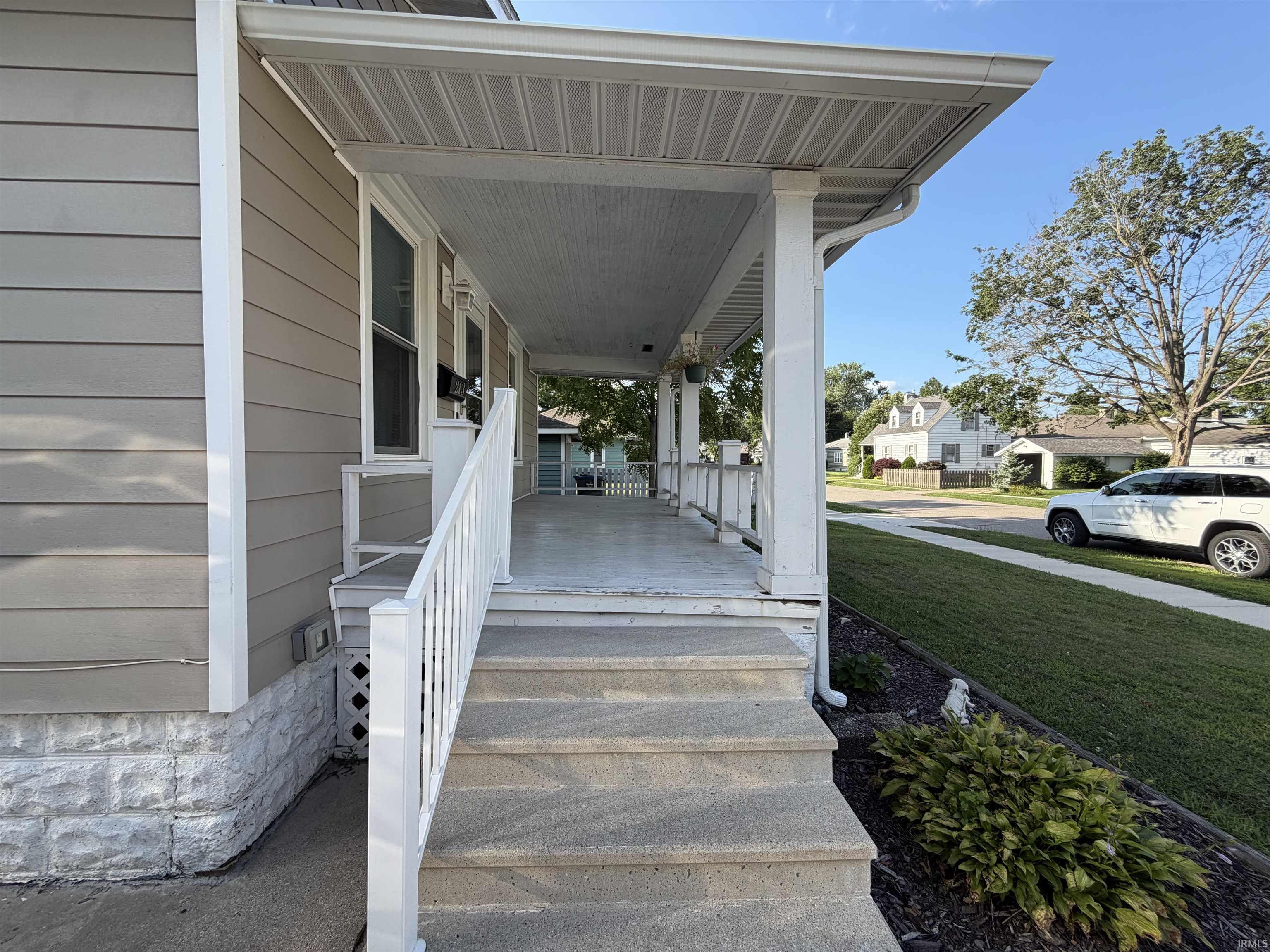 213 Manor Avenue Elkhart IN 46516