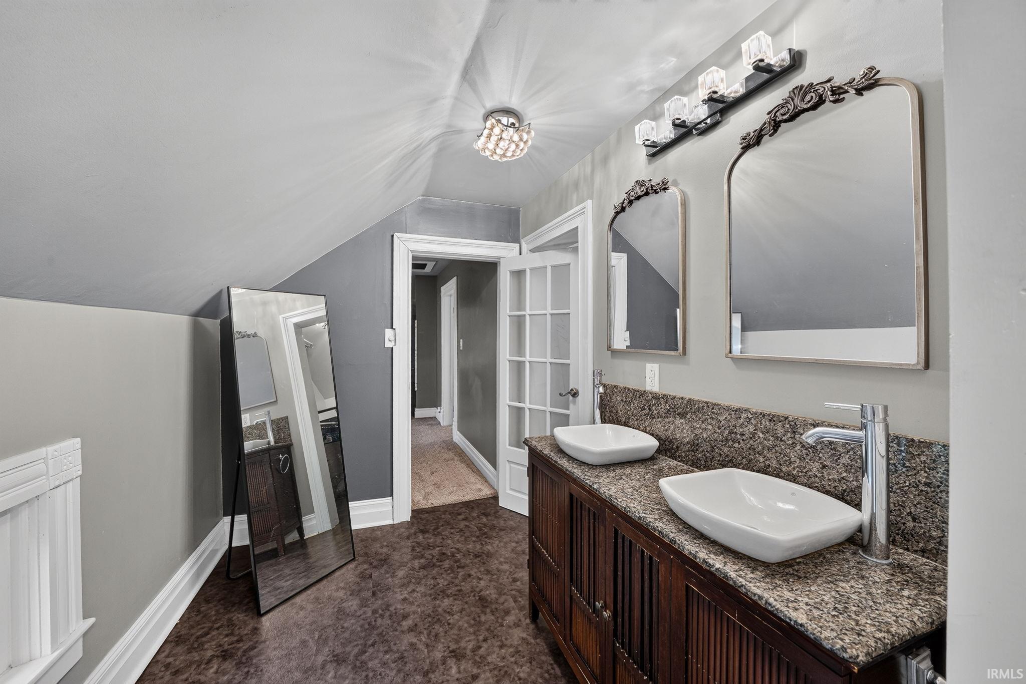 816 W Lasalle Avenue South Bend IN 46601