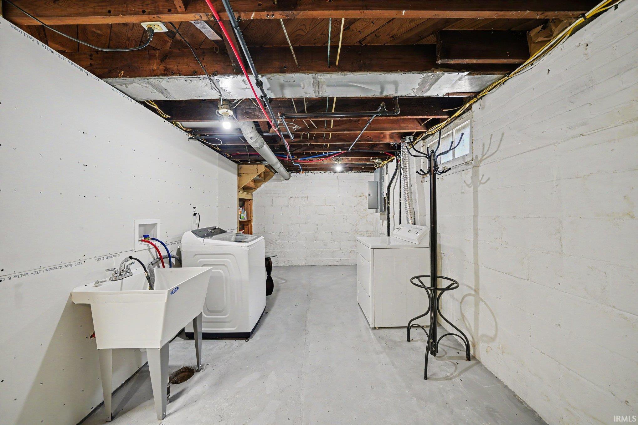 1007 E 3rd Street Mishawaka IN 46544
