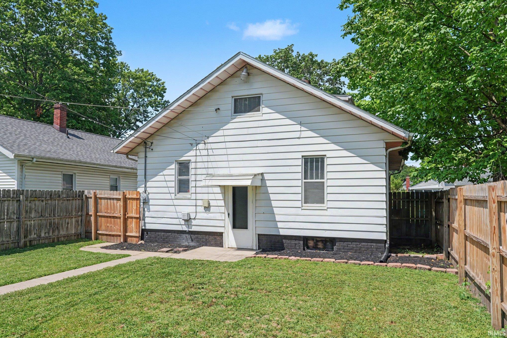 1007 E 3rd Street Mishawaka IN 46544