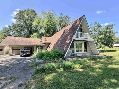 2533 N 1500 W Dugger IN 47848