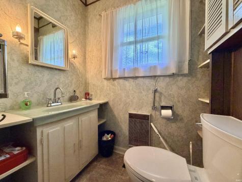2533 N 1500 W Dugger IN 47848
