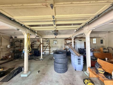 2533 N 1500 W Dugger IN 47848