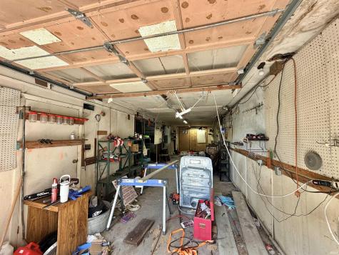 2533 N 1500 W Dugger IN 47848