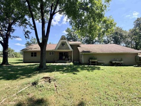 2533 N 1500 W Dugger IN 47848