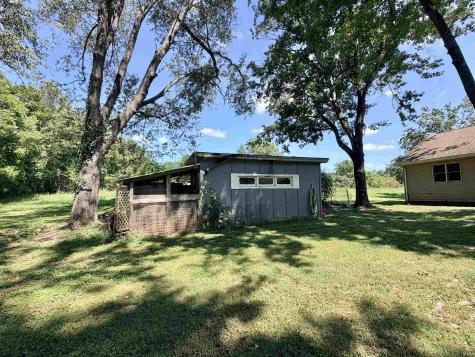 2533 N 1500 W Dugger IN 47848