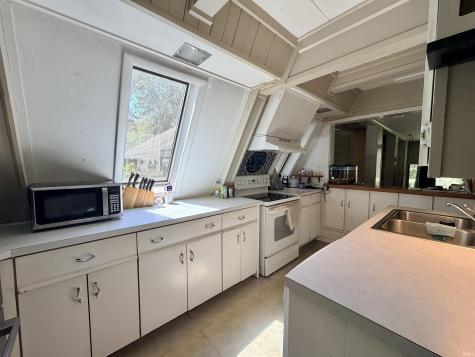 2533 N 1500 W Dugger IN 47848