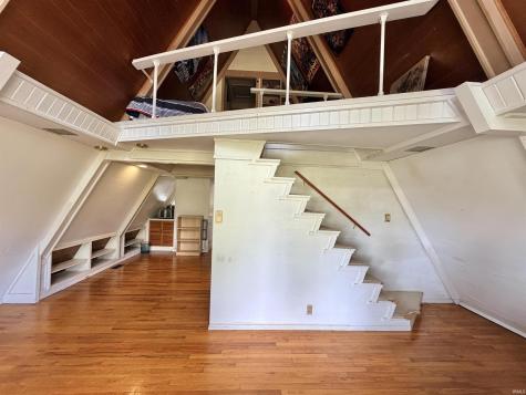 2533 N 1500 W Dugger IN 47848