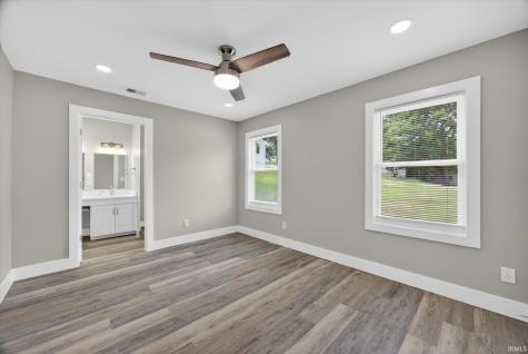 415 S 3rd Street Ellettsville IN 47429