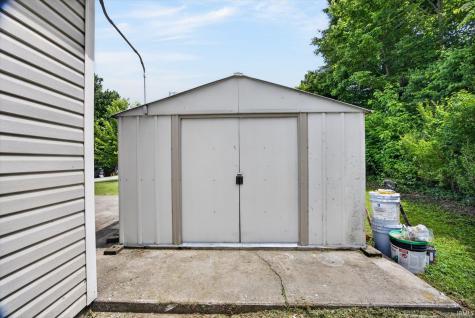415 S 3rd Street Ellettsville IN 47429