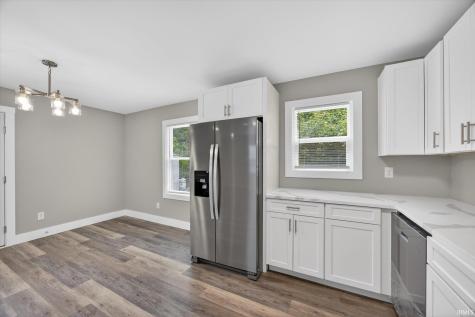 415 S 3rd Street Ellettsville IN 47429