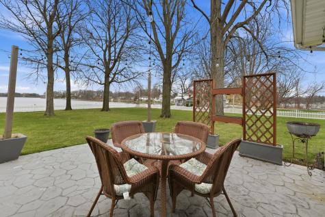 6055 N 190 W Howe IN 46746