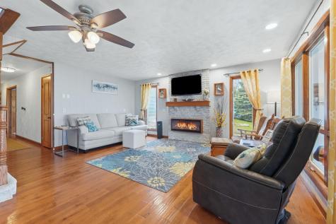 6055 N 190 W Howe IN 46746