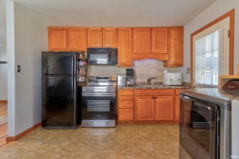2017 Shelby Avenue Evansville IN 47714