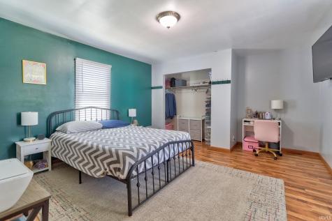 2017 Shelby Avenue Evansville IN 47714