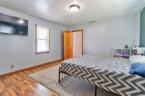 2017 Shelby Avenue Evansville IN 47714