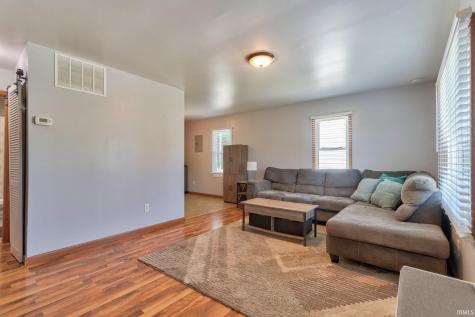 2017 Shelby Avenue Evansville IN 47714