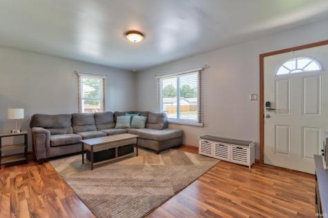 2017 Shelby Avenue Evansville IN 47714