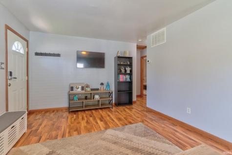 2017 Shelby Avenue Evansville IN 47714
