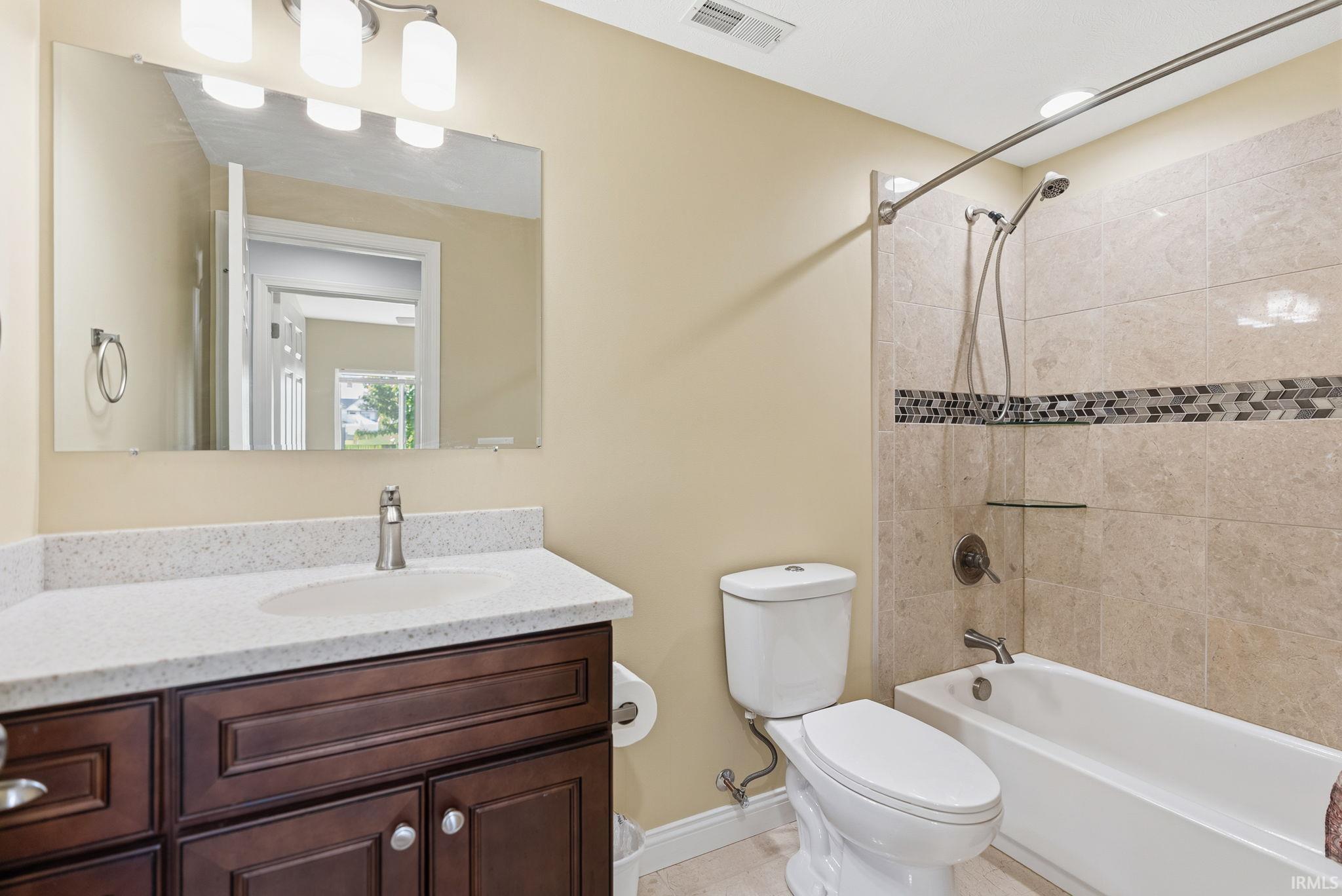 2616 Pine Cone Lane Warsaw IN 46582