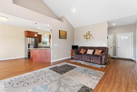 2616 Pine Cone Lane Warsaw IN 46582