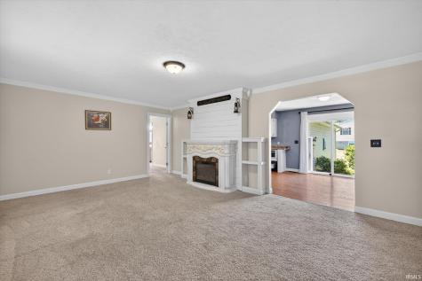 827 Troy Road Washington IN 47501