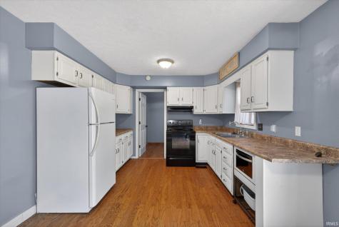 827 Troy Road Washington IN 47501
