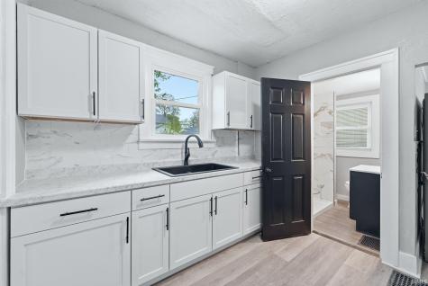 2209 Curdes Avenue Fort Wayne IN 46805